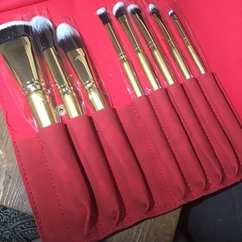 Full gold luxie brush set